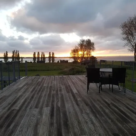 Poolvilla 7 Bedrooms, 3 Bathrooms Villa Marstal